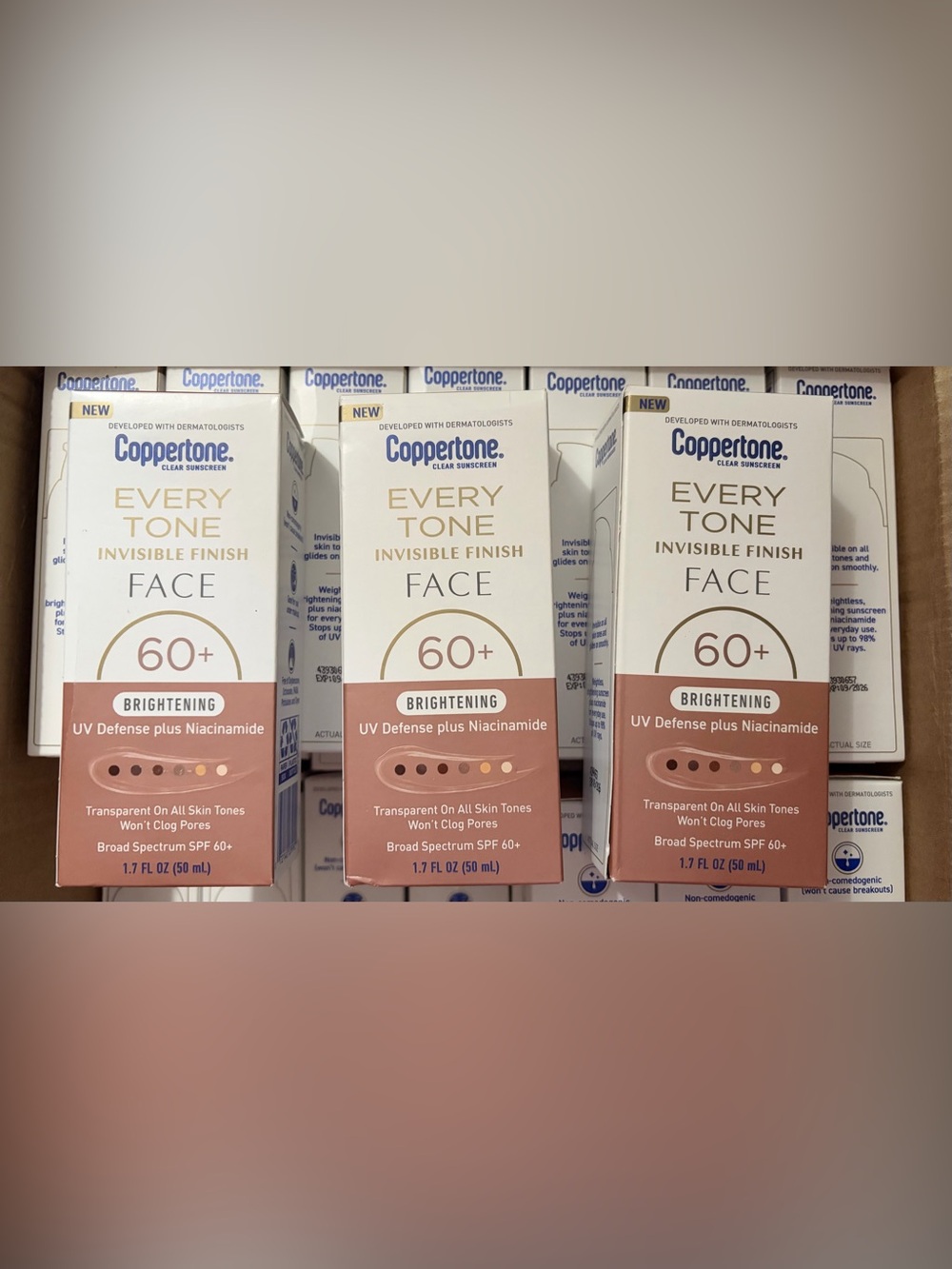 Coppertone Clear Sunscreen Invisible Finish Face SPF 60+ Brightening